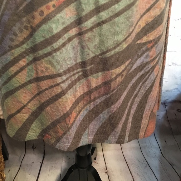 Julie’s Closet v neck knit dress - Picture 4 of 10